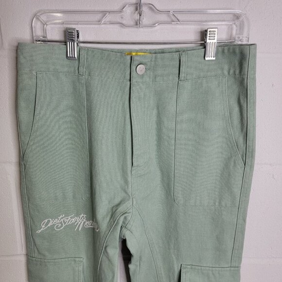 Diet Starts Monday Mens Size 30 Cargo Utility Pant Light Green Straight Leg - Picture 2 of 12
